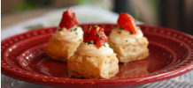 CANAPE DE RÚCULA COM TOMATE SECO (MÍNIMO 100 UNIDADES)