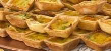 QUICHE DE PROVOLONE COM ALHO PORO MINI (MÍNIMO 25 UNIDADES)