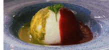 BURRATA PESTO E COULI DE FRUTAS VERMELHAS