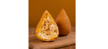 COXINHA DE FRANGO COM CATUPIRY
