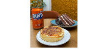 QUICHE LORRAINE + FANTA LARANJA + BOLO PRESTIGIO